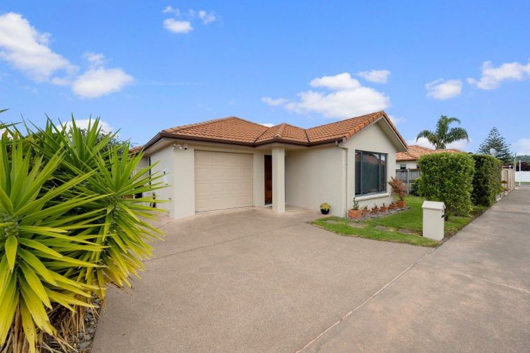 Photo of property in 25a Pembroke Street, Taradale, Napier, 4112
