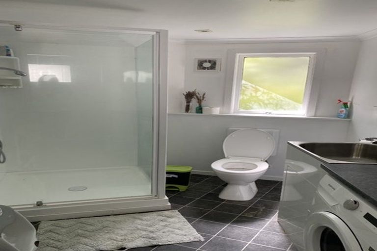 Photo of property in 3/199 Newlands Road, Newlands, Wellington, 6037