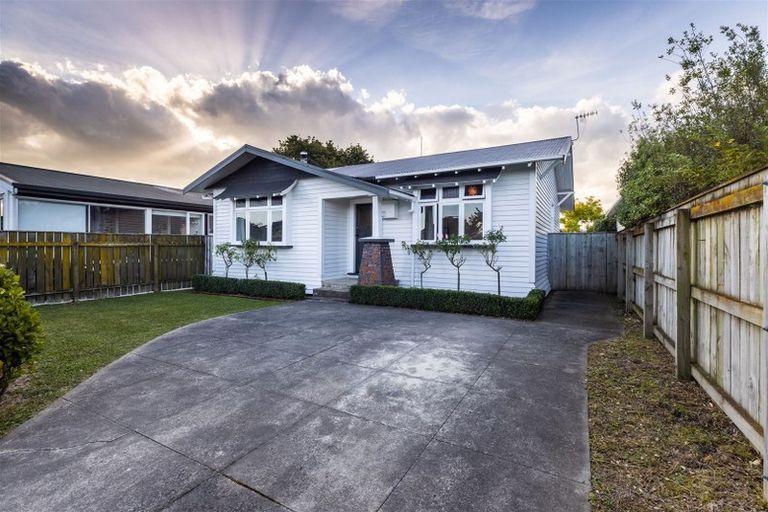 Photo of property in 54 Matipo Street, Takaro, Palmerston North, 4410