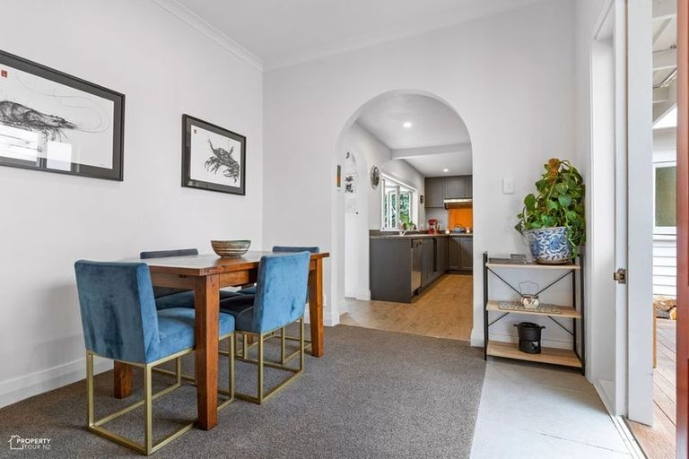 Photo of property in 65 Brandon Street, Featherston, 5710