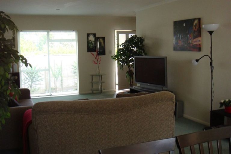 Photo of property in 4/148 Brightside Road, Stanmore Bay, Whangaparaoa, 0932