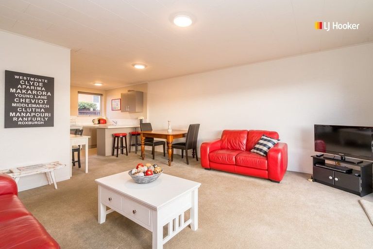 Photo of property in 7d Lawrence Street, Mornington, Dunedin, 9011