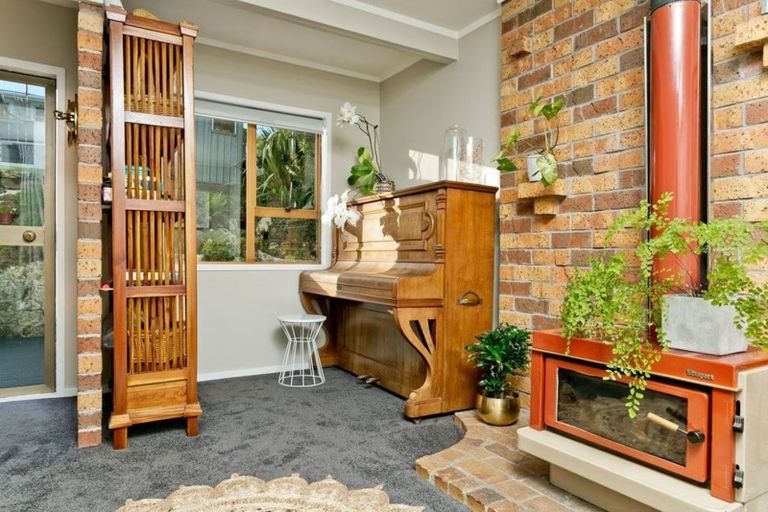 Photo of property in 34a Park Road, Glenfield, Auckland, 0629