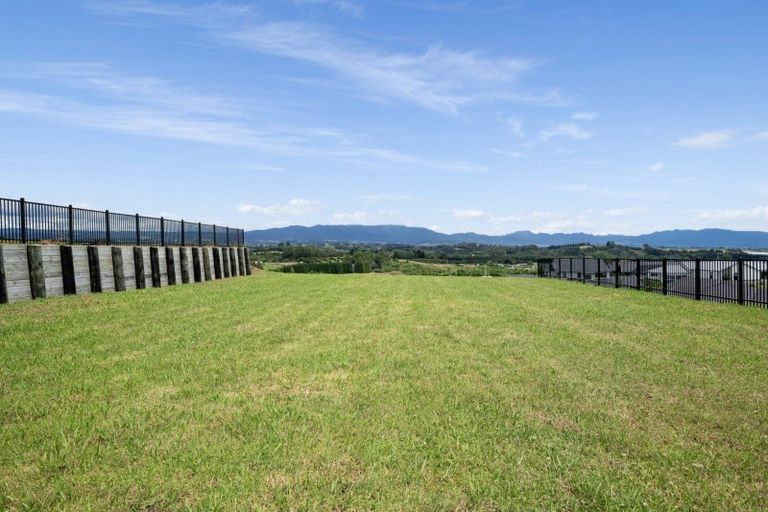 Photo of property in 8 Kuaka Rise, Omokoroa, 3114