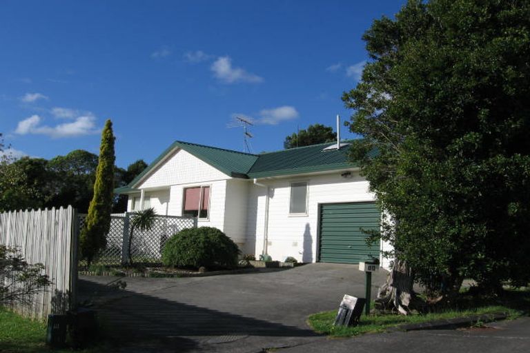 Photo of property in 11 Wren Place, Unsworth Heights, Auckland, 0632