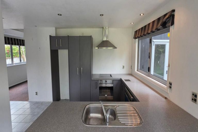 Photo of property in 12 Rimutaka Street, Paraparaumu, 5032