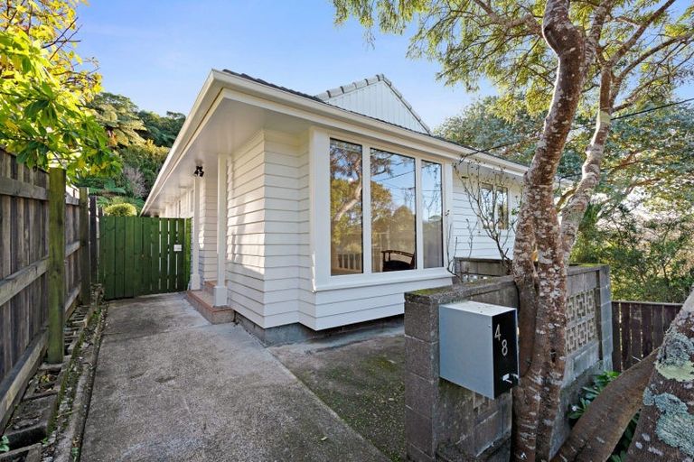 Photo of property in 48 Homewood Crescent, Karori, Wellington, 6012