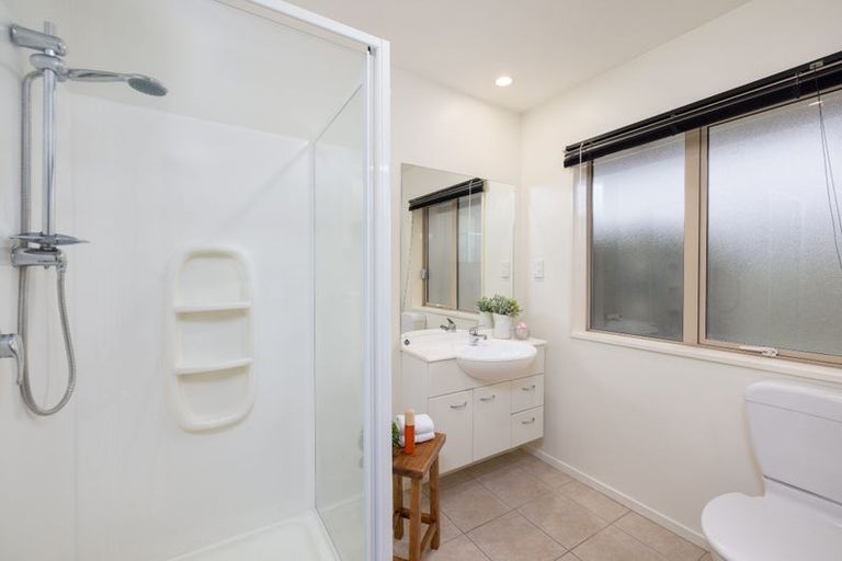 Photo of property in 6 Meeking Place, Aidanfield, Christchurch, 8025