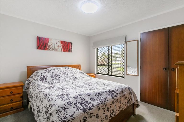 Photo of property in 295 Bucklands Beach Road, Bucklands Beach, Auckland, 2012