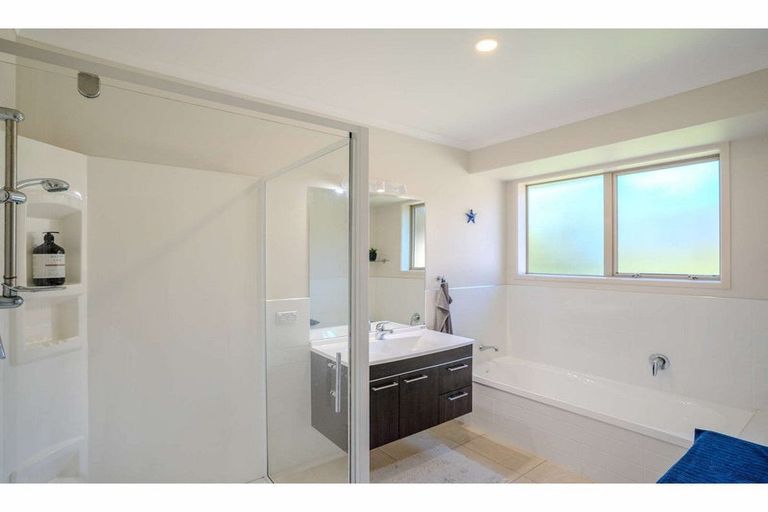 Photo of property in 10 Pickmere Lane, Kerikeri, 0230