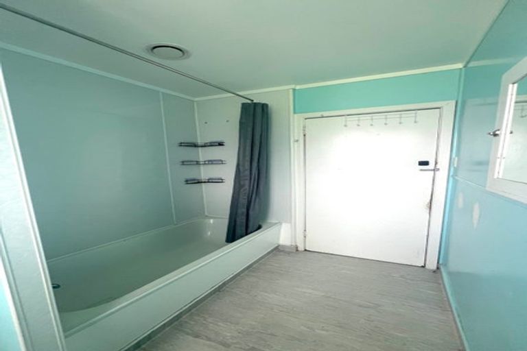 Photo of property in 101 Orchard West Road, Ngatea, 3503