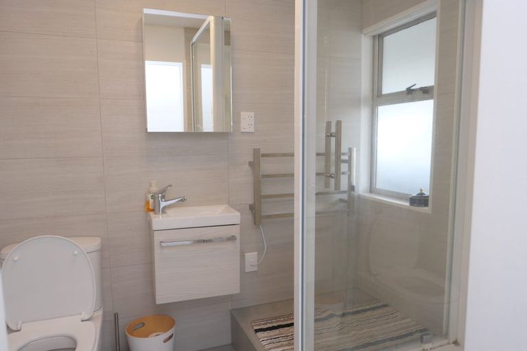 Photo of property in Melksham Towers, 102/131 Brougham Street, Mount Victoria, Wellington, 6011