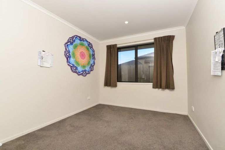 Photo of property in 15 Waikai Close, Ruakura, Hamilton, 3214