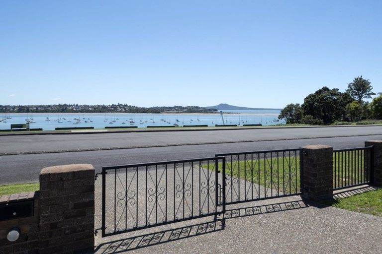 Photo of property in 5 Falstaff Place, Half Moon Bay, Auckland, 2012