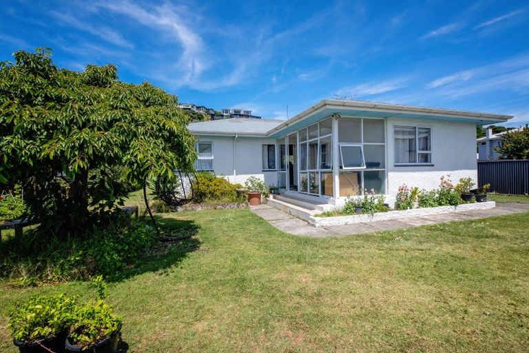 Photo of property in 5 Kenny Avenue, Ahuriri, Napier, 4110