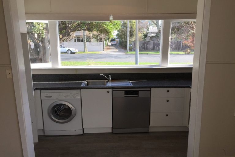 Photo of property in 62 Mathesons Road, Phillipstown, Christchurch, 8011