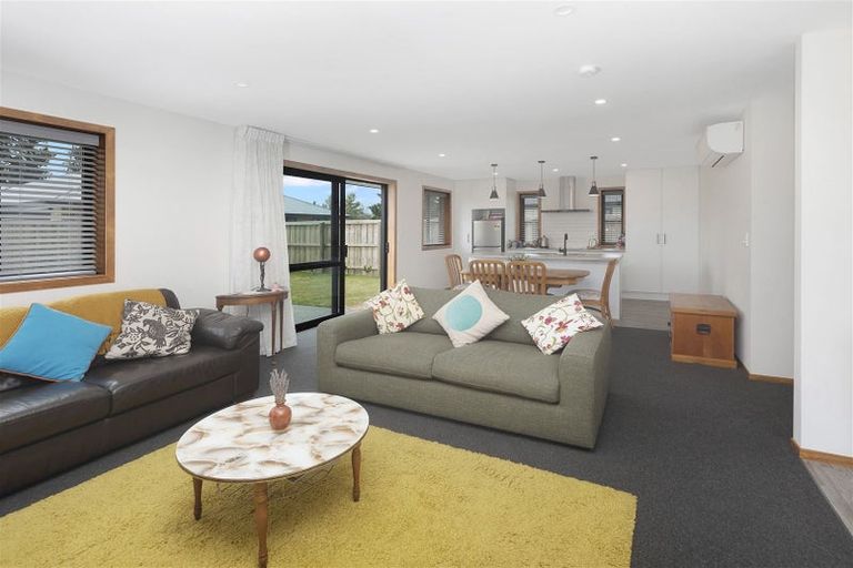 Photo of property in 8 Wykes Place, Amberley, 7410