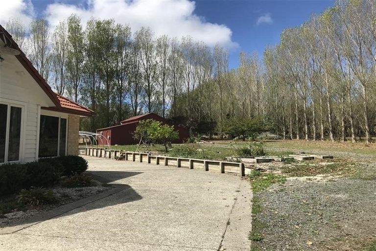 Photo of property in 124 Bawden Road, Dairy Flat, Albany, 0792