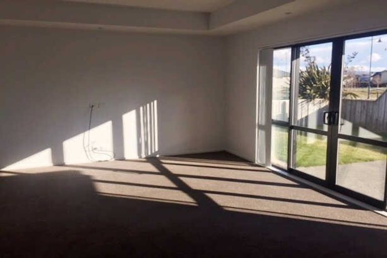 Photo of property in 10 Waipara Road, Pegasus, 7612