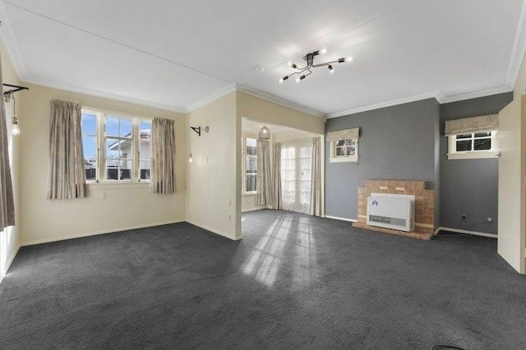 Photo of property in 224 Botanical Road, Takaro, Palmerston North, 4412