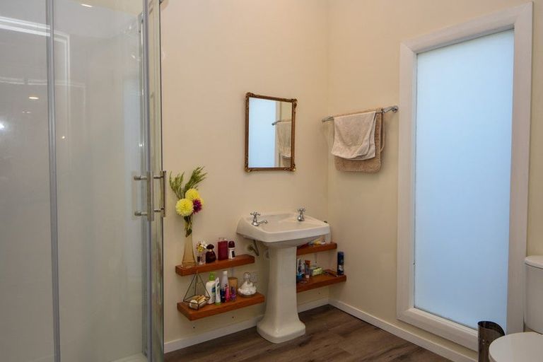 Photo of property in 108 Broadway, Carterton, 5713