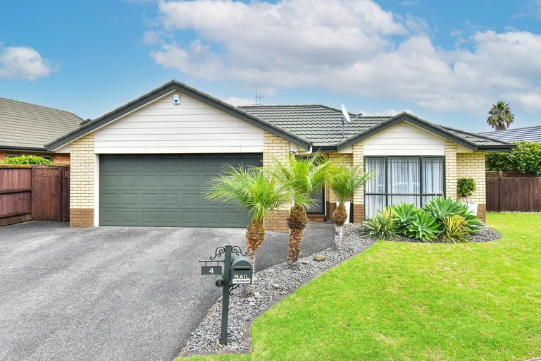Photo of property in 4 Croftview Road, Wattle Downs, Auckland, 2103