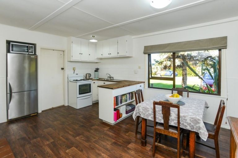Photo of property in 35 Napier Street, Jervoistown, Napier, 4112