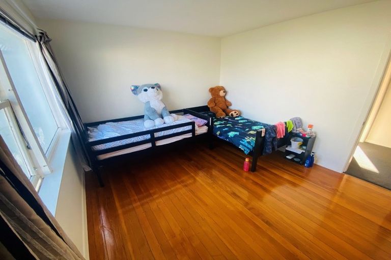 Photo of property in 2/58 Office Road, Merivale, Christchurch, 8014