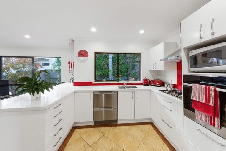 Photo of property in 18 Waterloo Street, Howick, Auckland, 2014