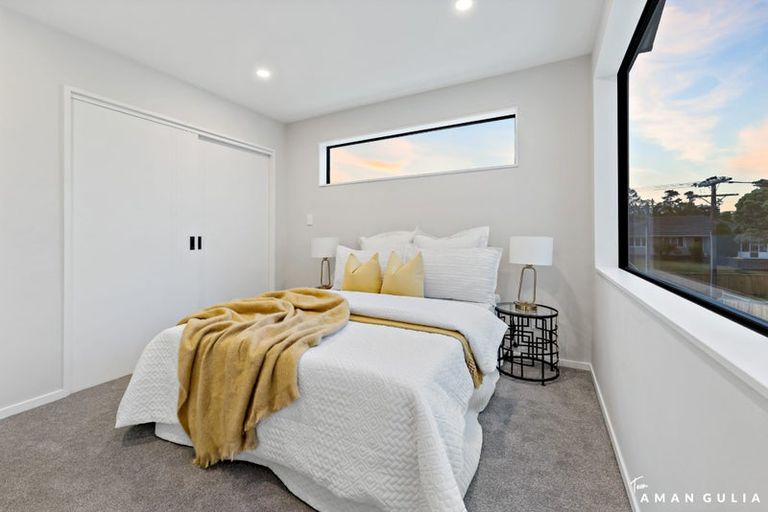 Photo of property in 14a Serjeant Street, Henderson, Auckland, 0612