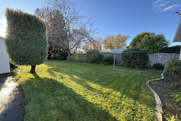 Photo of property in 62 Warren Crescent, Hillmorton, Christchurch, 8025