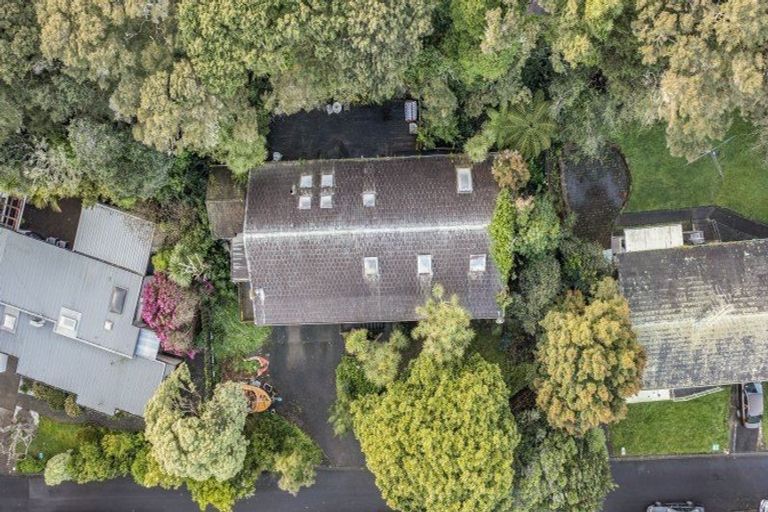 Photo of property in 15 Wyvern Place, Glenfield, Auckland, 0629