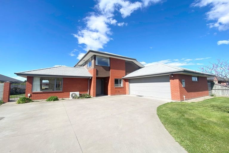 Photo of property in 22 Somerville Crescent, Aidanfield, Christchurch, 8025