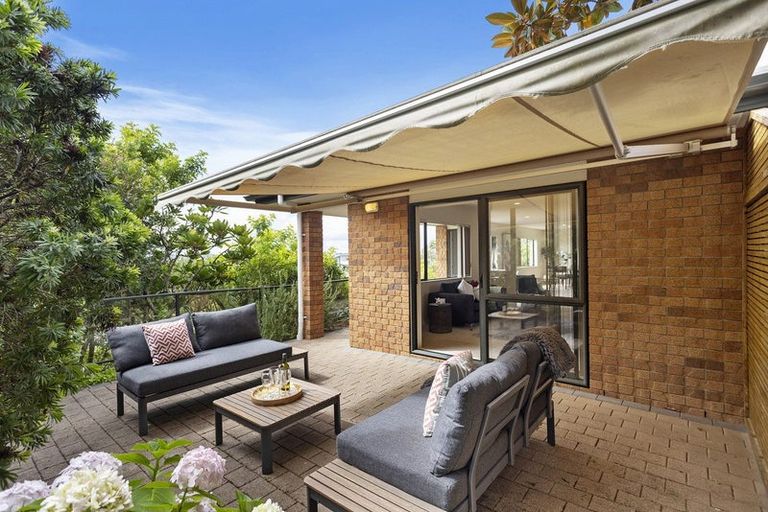 Photo of property in 59 Grovenor Drive, Orewa, 0931