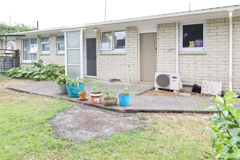 Photo of property in 1/285 Massey Road, Mangere East, Auckland, 2024