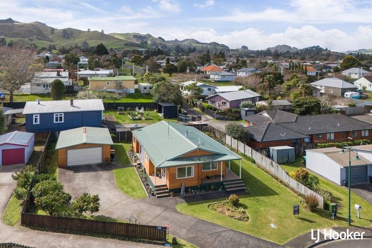 Photo of property in 12 Carrick Robertson Place, Waihi, 3610