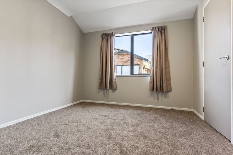 Photo of property in 5/10 Ridge Road, Howick, Auckland, 2014