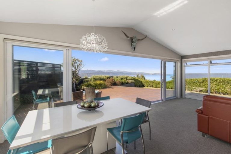 Photo of property in 13 Wattle Grove, Maungaraki, Lower Hutt, 5010