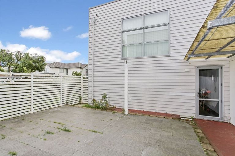 Photo of property in 30 Kauri Drive, Takanini, 2112