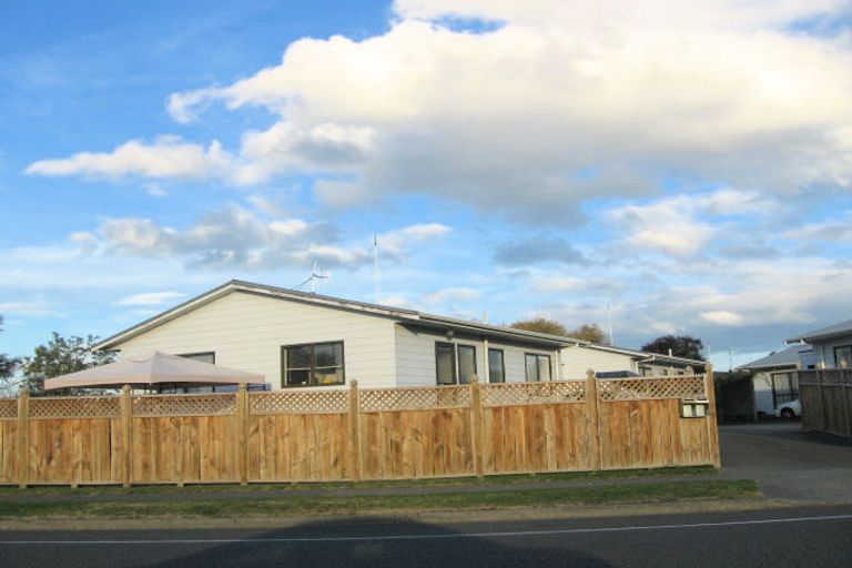 Photo of property in 203b Avondale Road, Greenmeadows, Napier, 4112