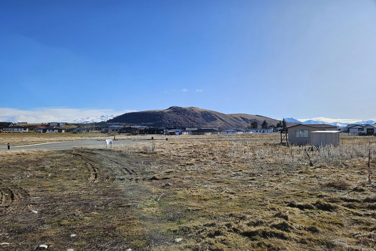 Photo of property in 16 Edwards Lane, Lake Tekapo, 7999