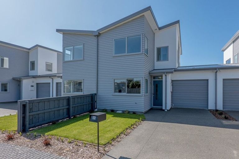 Photo of property in 25 Kakapo Lane, Redwood, Christchurch, 8051