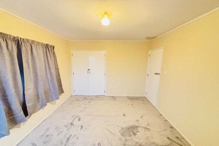 Photo of property in 19 Coey Place, Glen Eden, Auckland, 0602