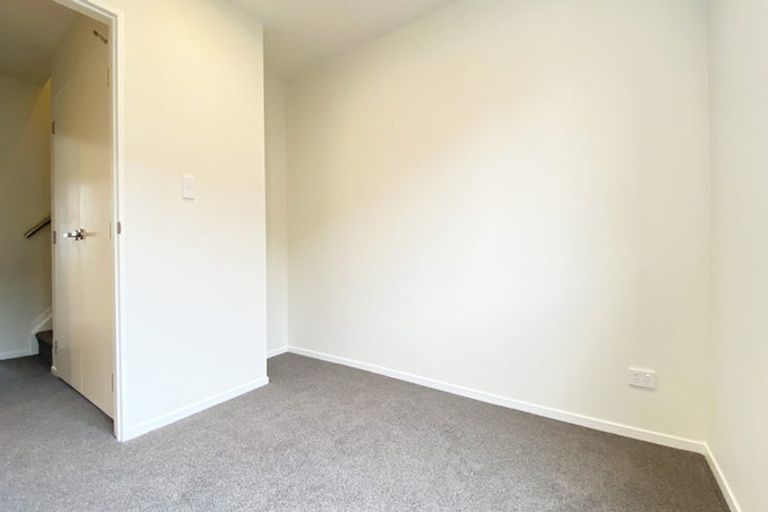 Photo of property in 3/327 Glengarry Road, Glen Eden, Auckland, 0602