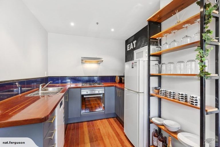 Photo of property in Courtenay Apartments, 401/120 Courtenay Place, Te Aro, Wellington, 6011