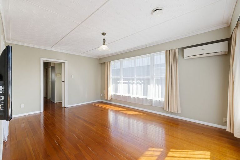 Photo of property in 20 Dunarnan Street, Avonside, Christchurch, 8061