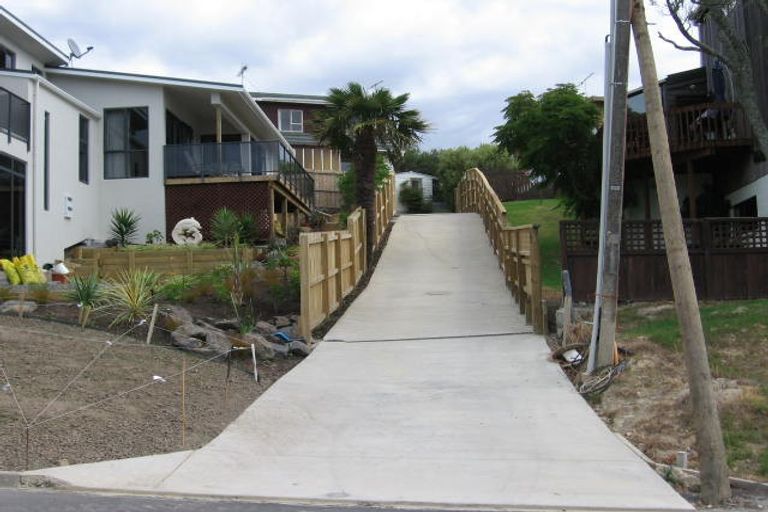 Photo of property in 20a Long Bay Drive, Torbay, Auckland, 0630