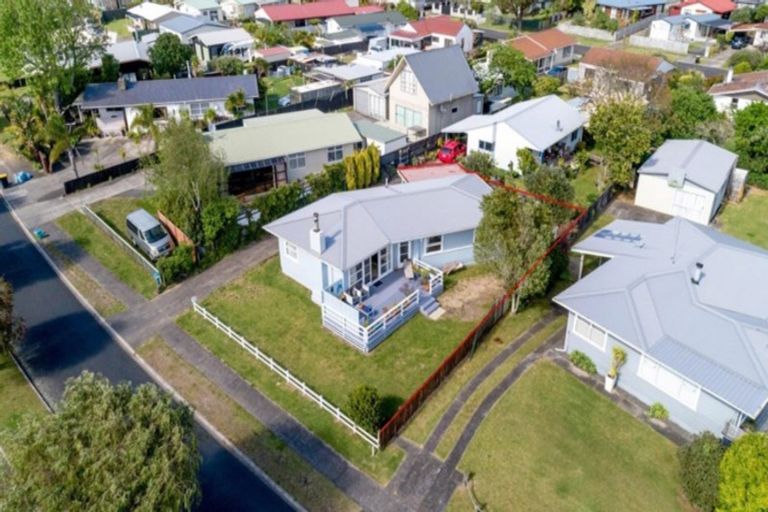 Photo of property in 225a Chartwell Avenue, Whangamata, 3620