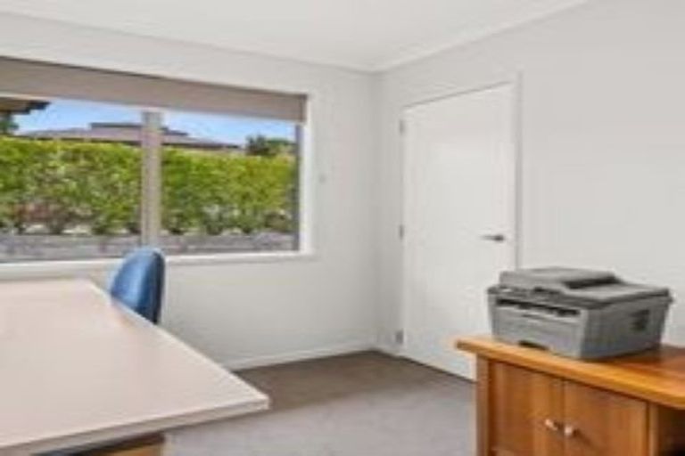 Photo of property in 1 Elena Place, Welcome Bay, Tauranga, 3112