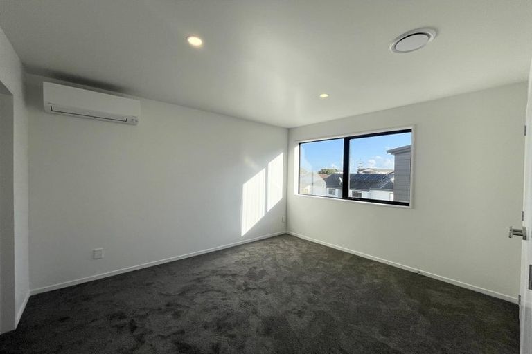 Photo of property in 26 Sandgate Avenue, Botany Downs, Auckland, 2010